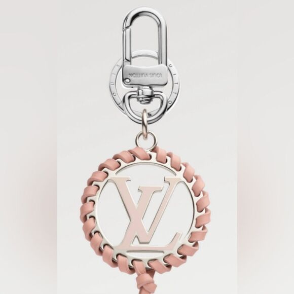 Authentic Louis Vuitton Pink Whisper Very Bag Charm Key Holder Preloved - Picture 5 of 10